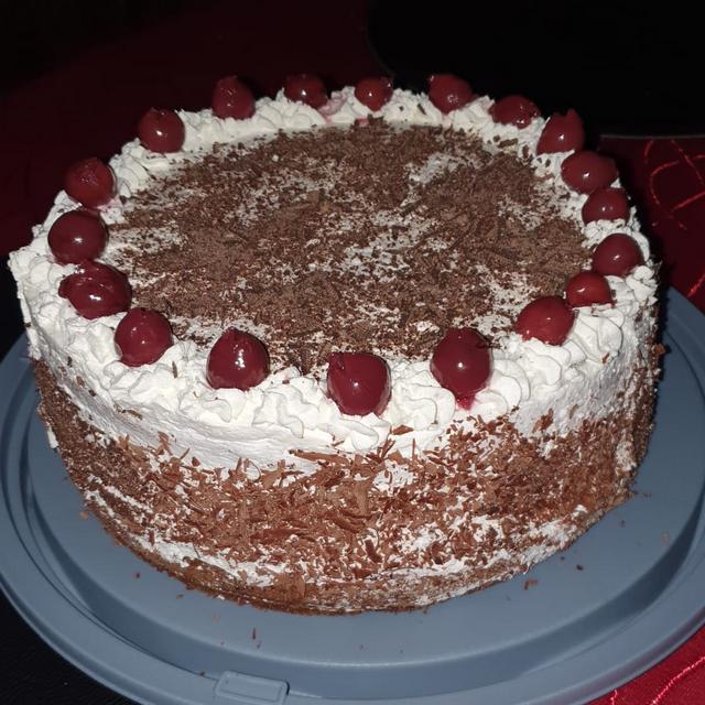 Schwarzwaelderkirsch 001