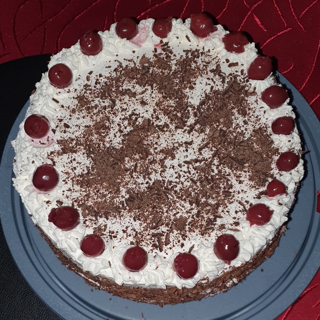 Schwarzwlderkirsch 001