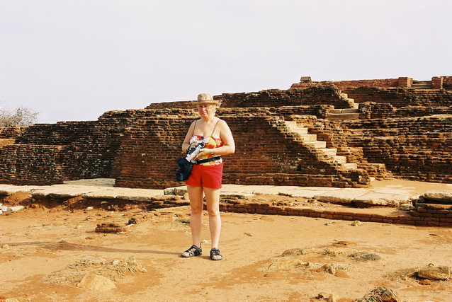 2002 15 Sri Lanka 102