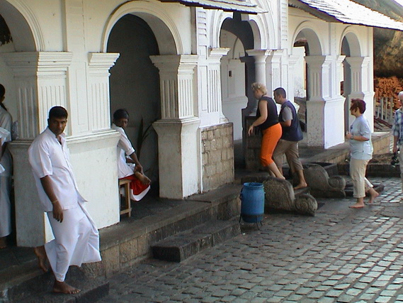 2002 15 Sri Lanka 270