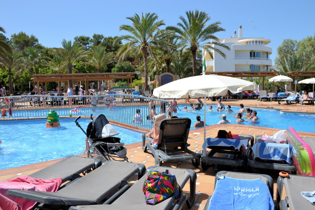 2012 18 TaridaBeach 050