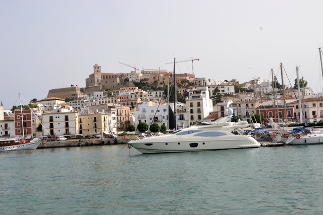 2012 18 TaridaBeach 200