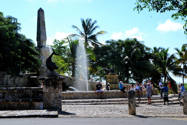 2013 24 DomRep 043
