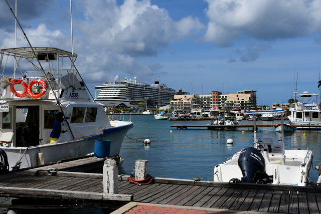 2019 11 14 ABC Insel mit AIDA Perla 048