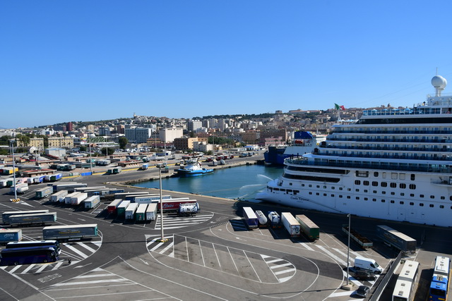 2022 04 08 AIDA Bella Transferfahrt Dubai Mallorca 231