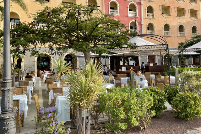 2020 10 06 Hotel Maximilian Meran 010