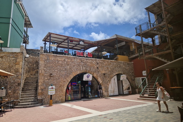 2025 04 01   Curacao   Willemstaa 015