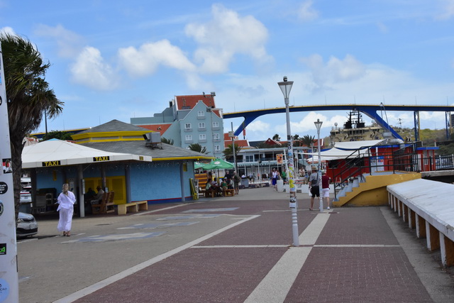 2025 04 01   Curacao   Willemstaa 021