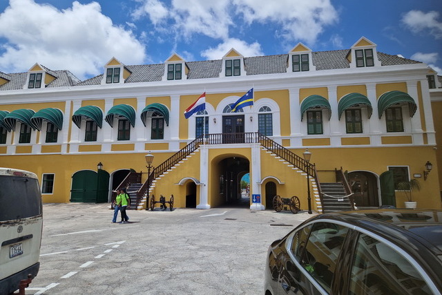 2025 04 01   Curacao   Willemstaa 027