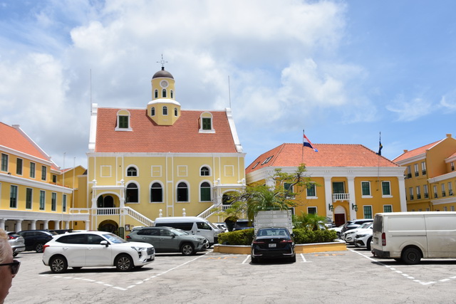 2025 04 01   Curacao   Willemstaa 031