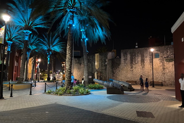 2025 04 01   Curacao   Willemstaa 062